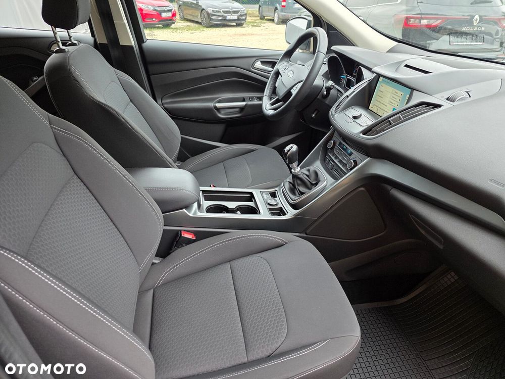 Ford Kuga - 13