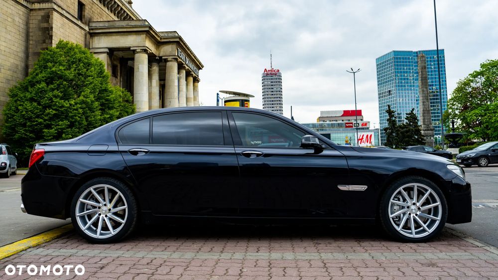 BMW Seria 7 750Li xDrive - 4