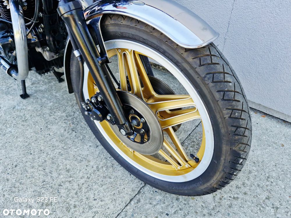 Honda CB - 16