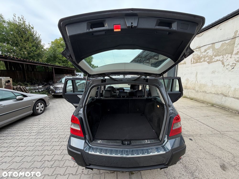 Mercedes-Benz GLK - 24