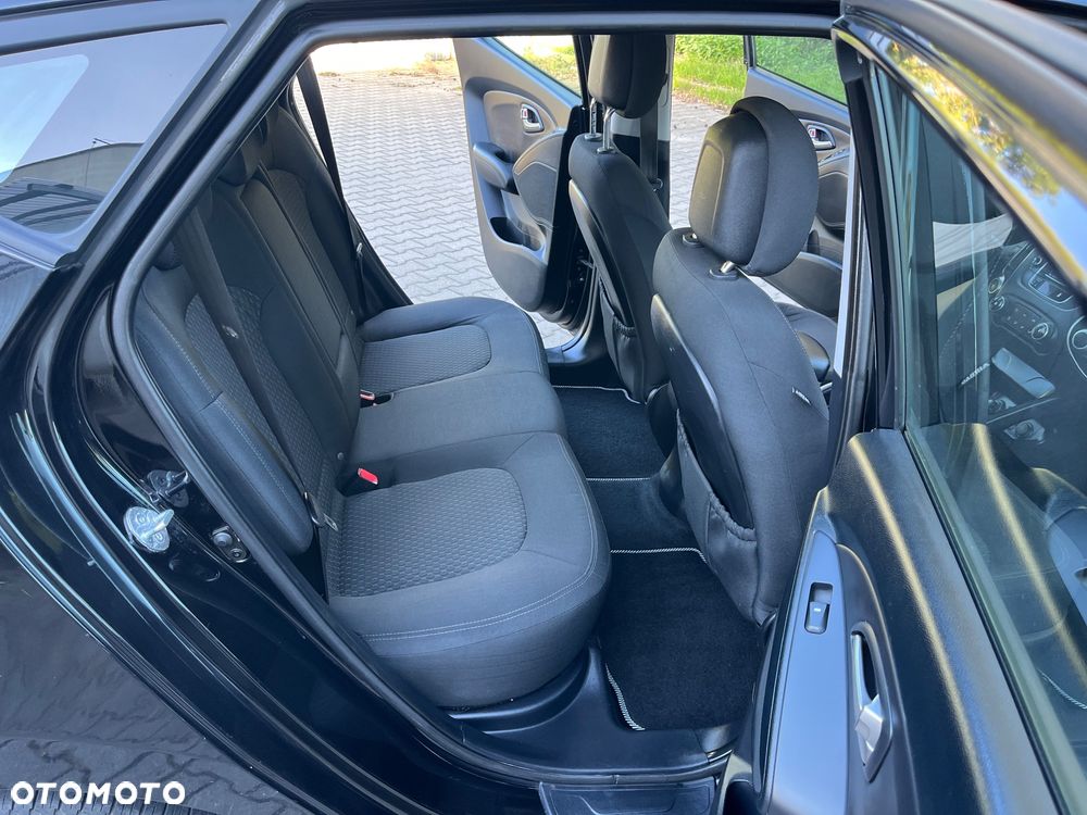 Hyundai ix35 1.6 2WD Classic - 12