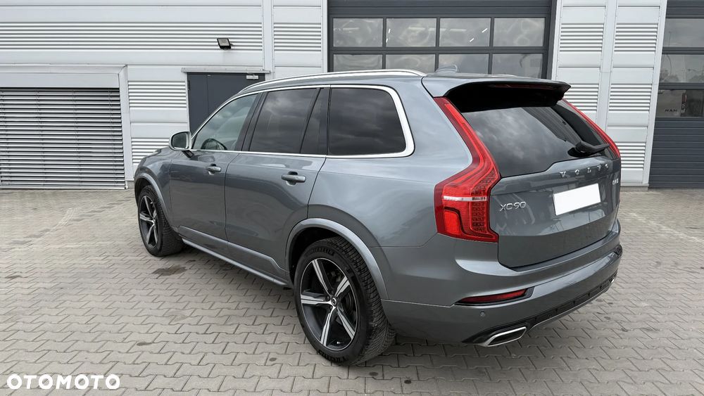Volvo XC 90 - 4