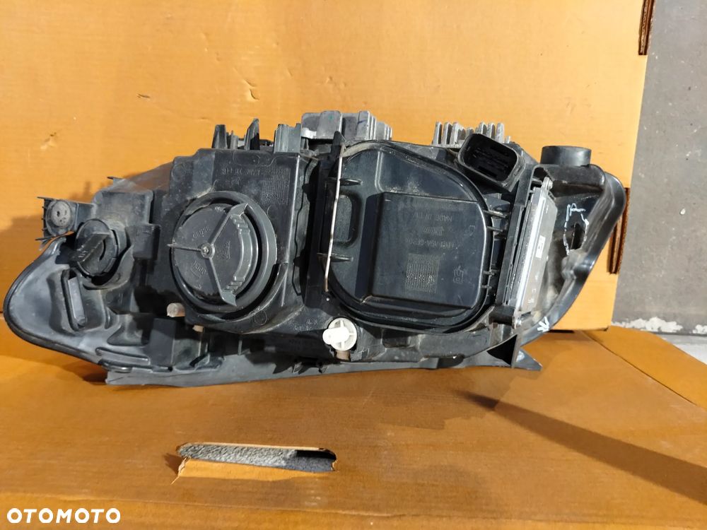Lampa prawy przód BMW X1 Europa - 5