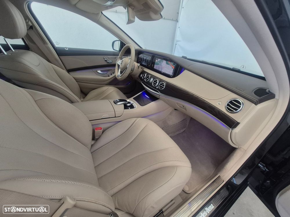 Mercedes-Benz S 560 e Longo - 29