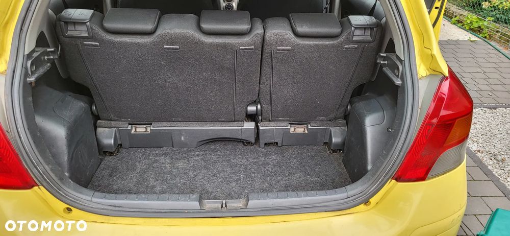 Toyota Yaris 1.0 Luna - 10