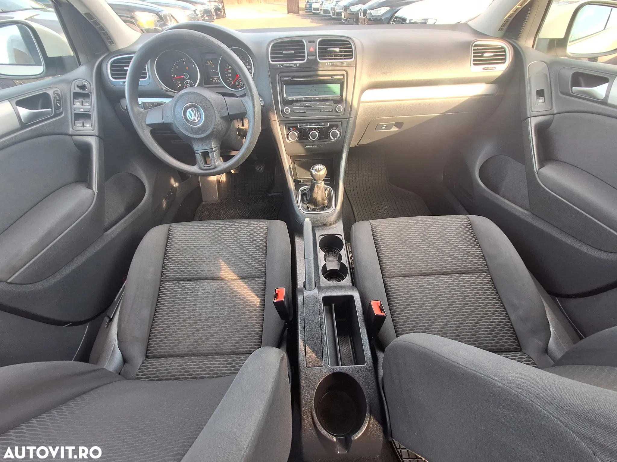 Volkswagen Golf - 12