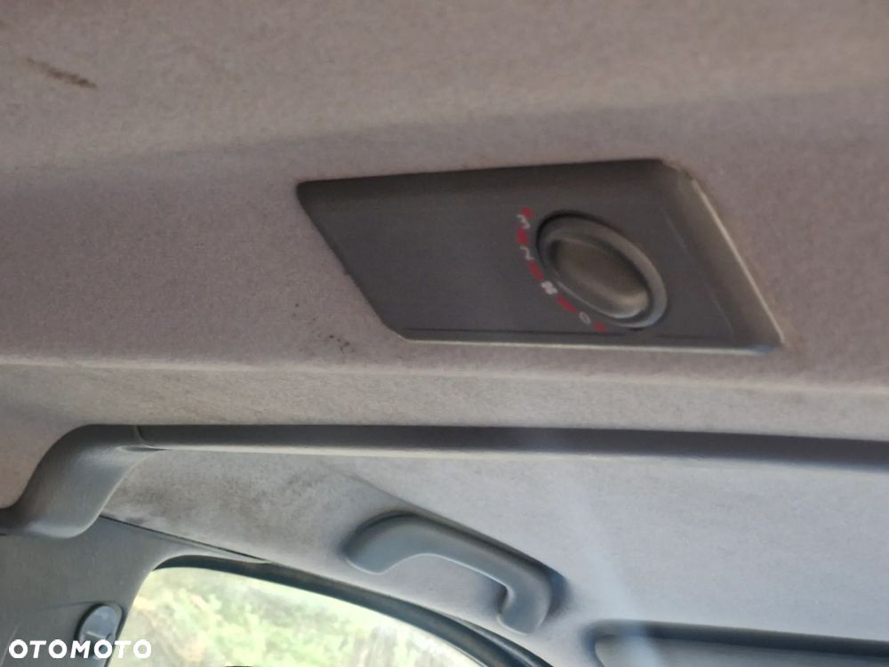 Opel Vivaro L2H1 2.9t - 10