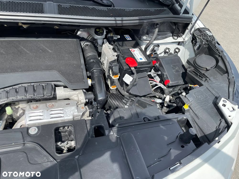 Peugeot 3008 PureTech 130 Stop & Start GPF EAT8 Allure - 15