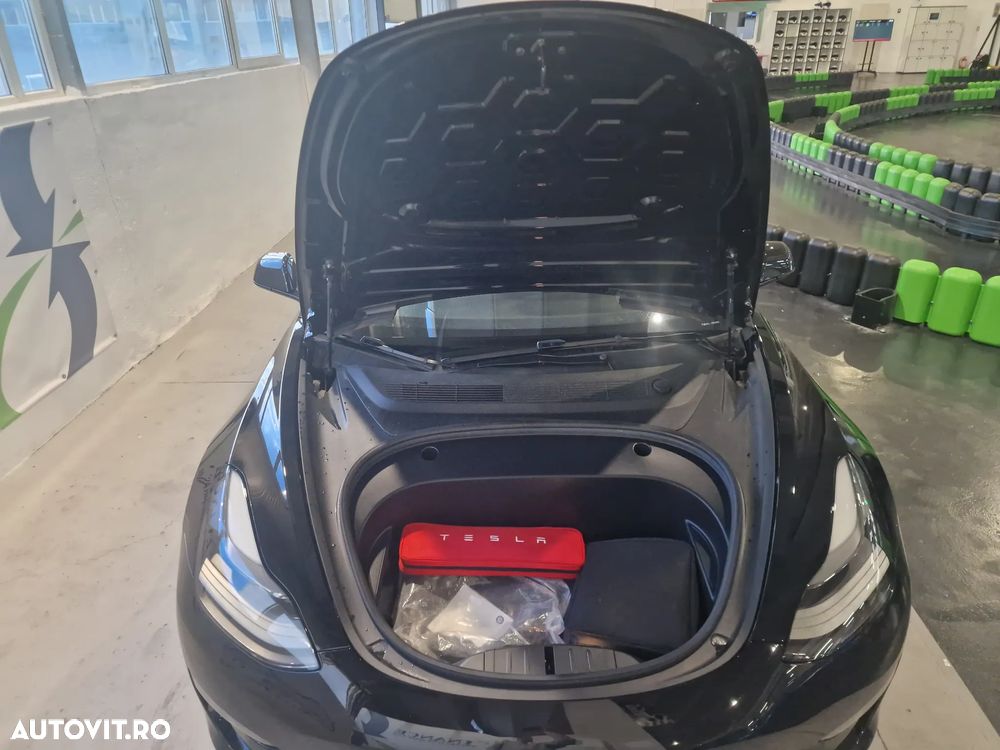 Tesla Model 3 Langstreckenbatterie Allradantrieb Dual Motor - 25