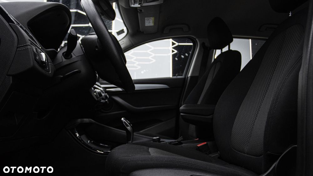 BMW X2 sDrive18i GPF Advantage - 13
