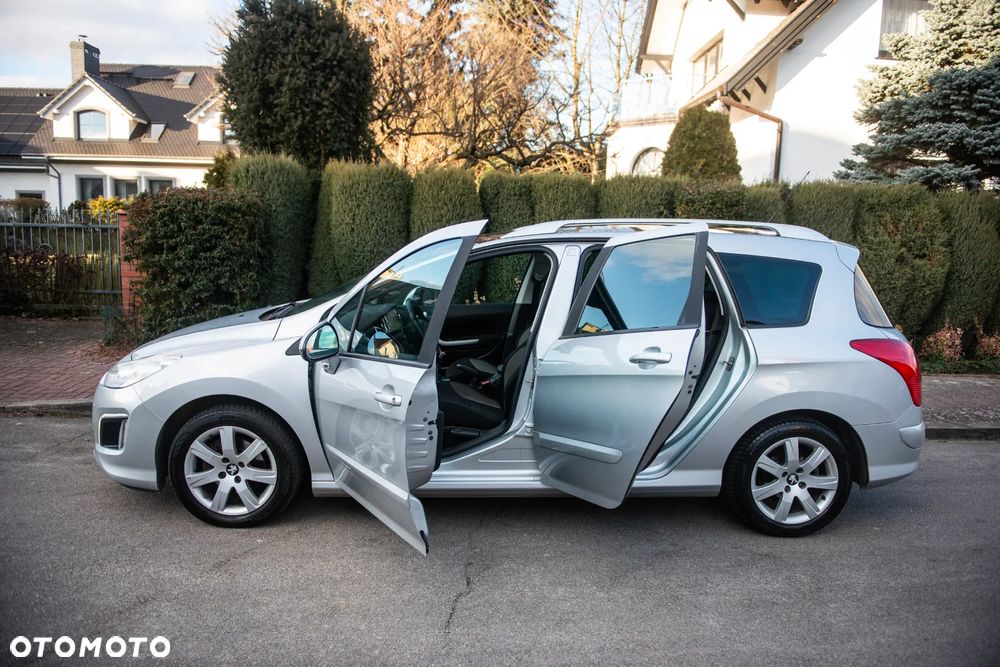 Peugeot 308 1.6 HDi Premium - 16