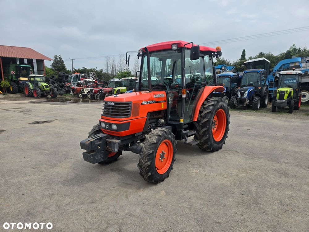 Kubota ME5700 Hydraulic Shuttle