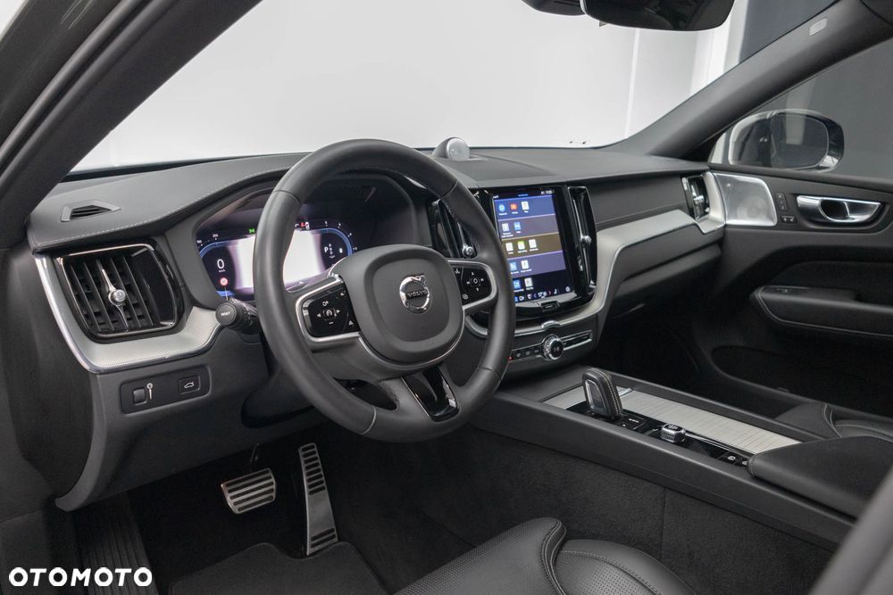 Volvo XC 60 B4 D AWD Ultimate Dark - 7