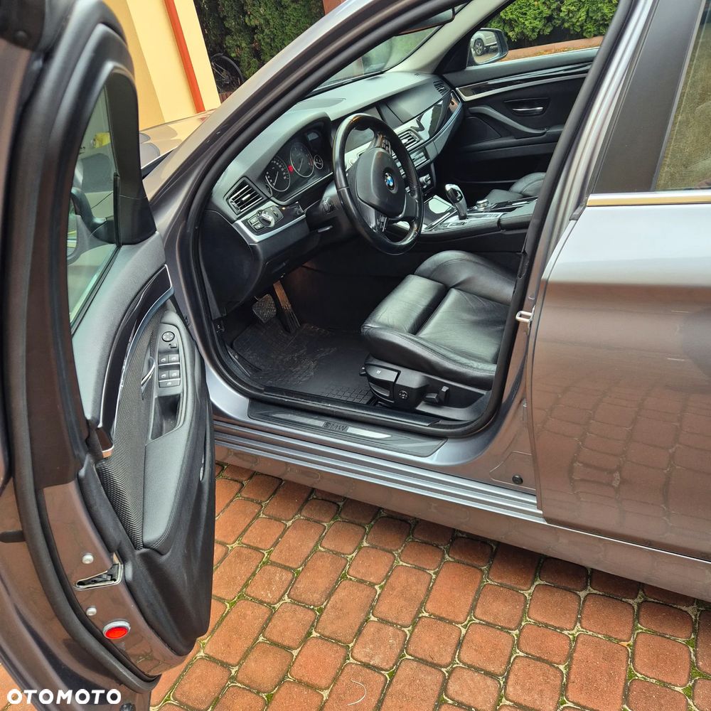 BMW Seria 5 ver-525d - 11