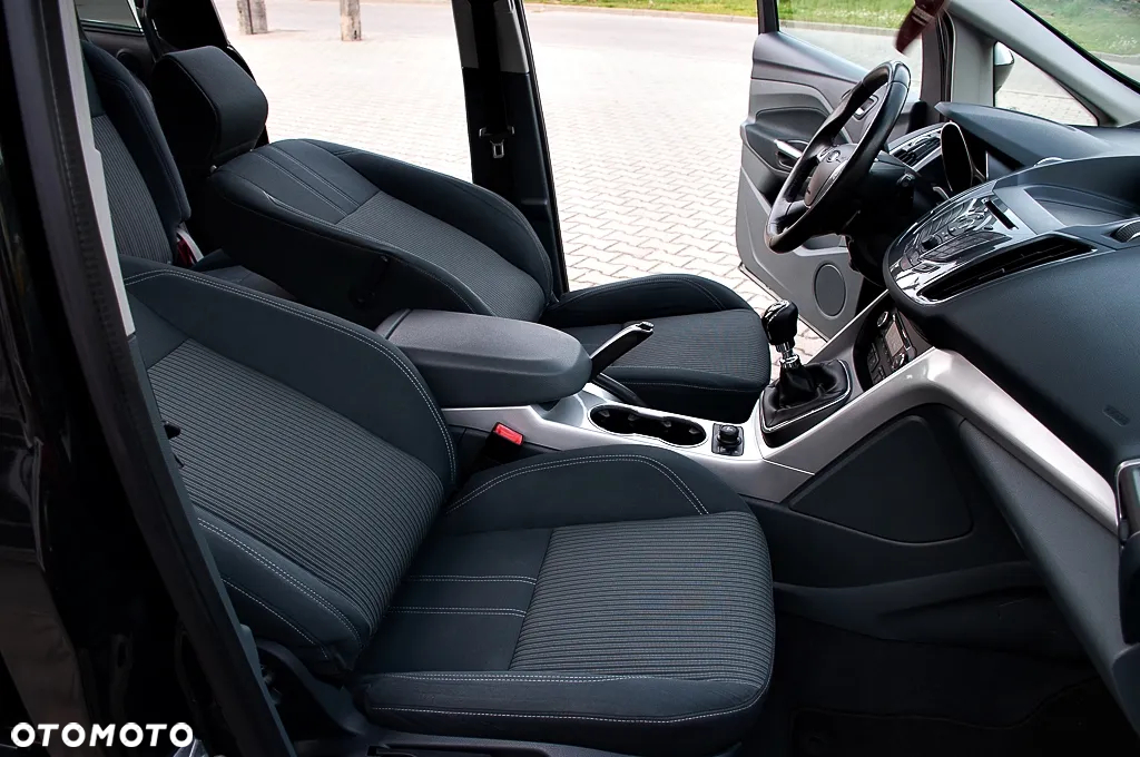 Ford Grand C-MAX 1.6 TDCi Titanium - 29