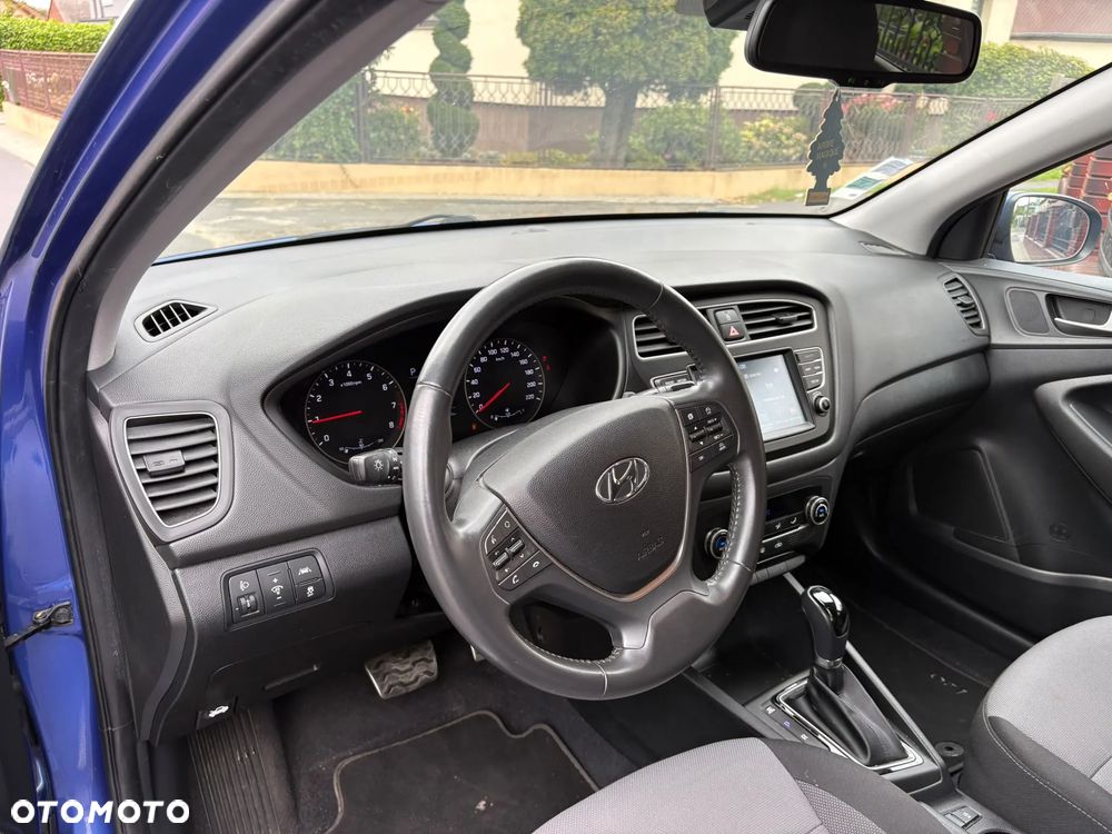 Hyundai i20 blue 1.0 T-GDI DCT Trend - 12