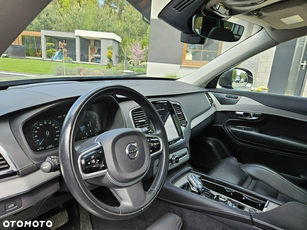 Volvo XC 90 - 7