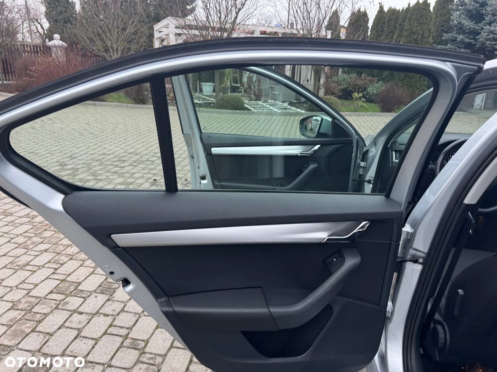 Skoda Octavia - 14