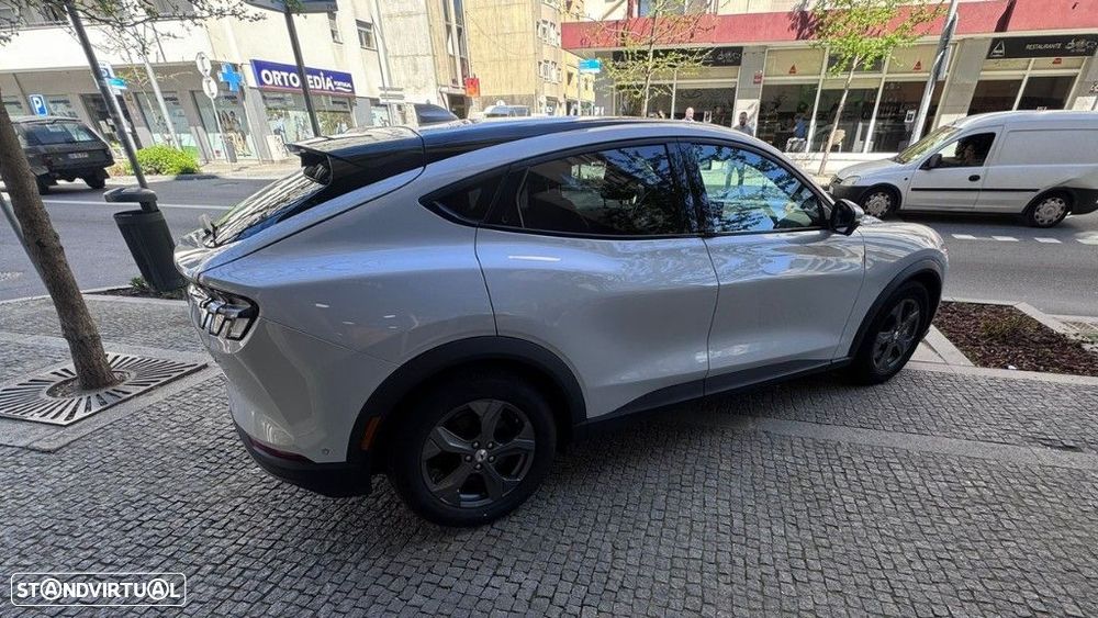 Ford Mustang Mach-E Standard - 5