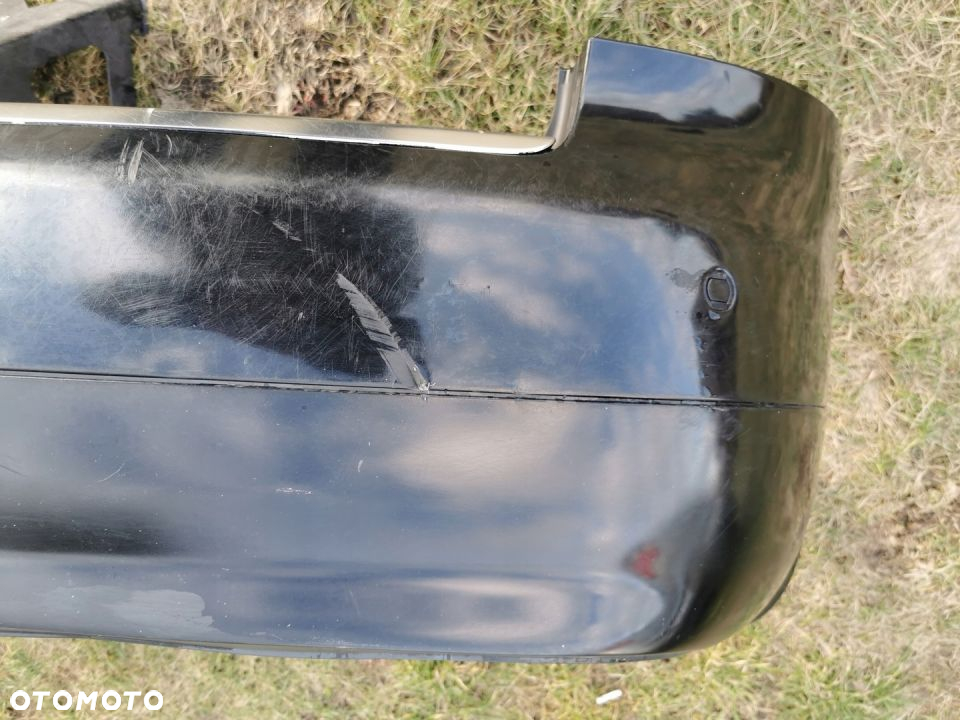 Zderzak tylny Audi A4 B6 kombi z czujnikami LY9B - 5