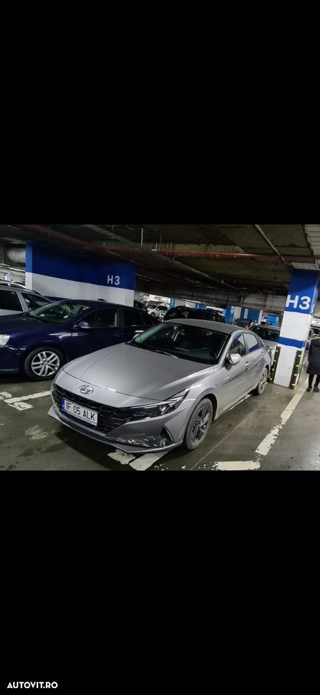 Hyundai Elantra 1.6 l 123 CP 6MT Highway - 1