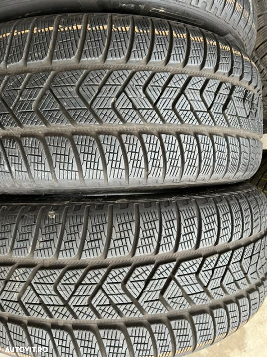 vând 4 anvelope 245/50/20 Pirelli de iarnă ca noi - 3