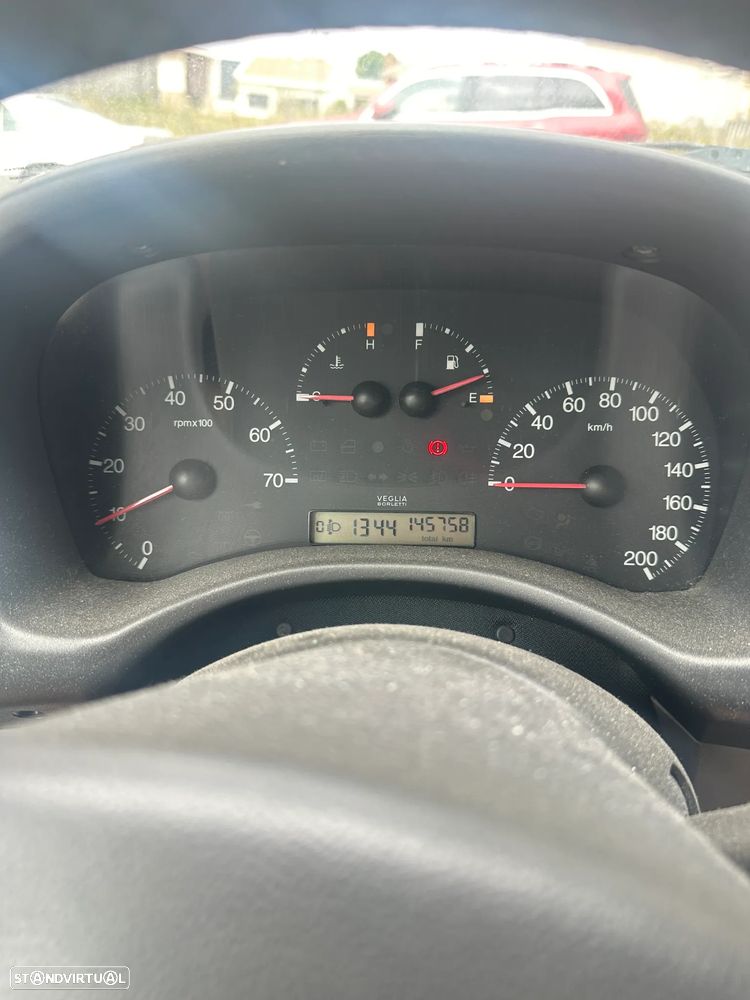 Fiat Punto 1.2 16V HLX - 10
