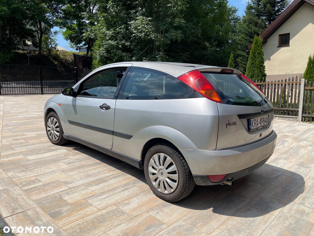 Ford Focus 1.6 Trend - 3