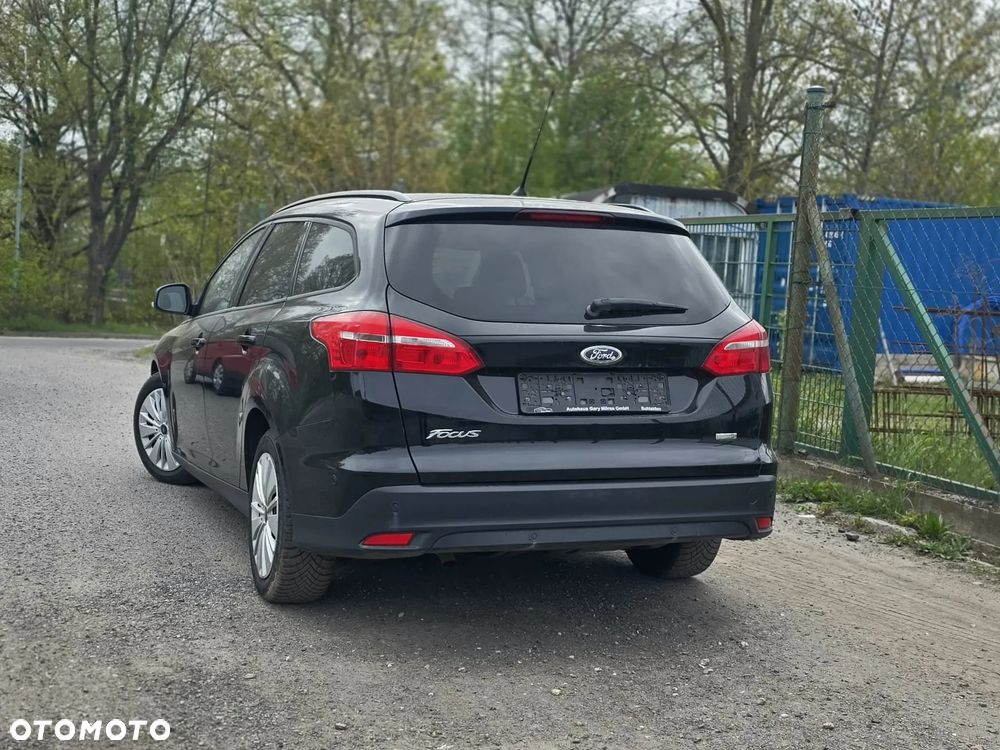 Ford Focus - 11