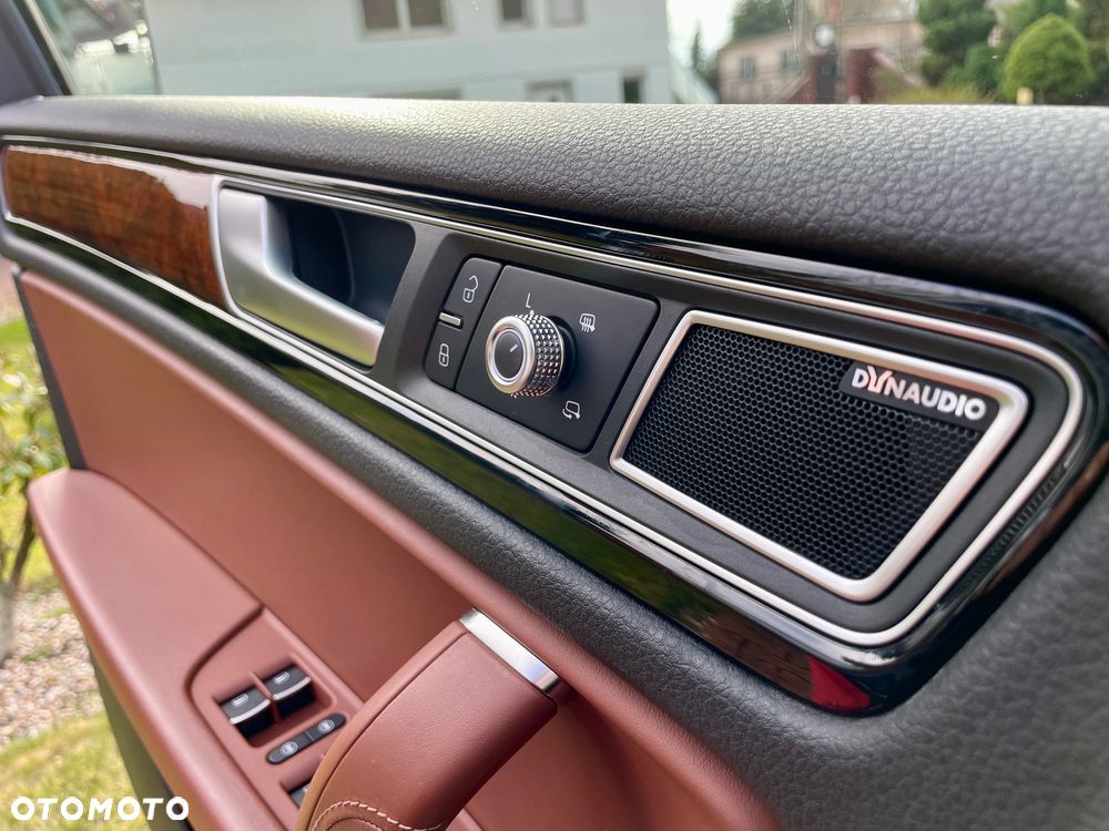 Volkswagen Touareg 3.0 V6 TDI BMT Business Line - 7