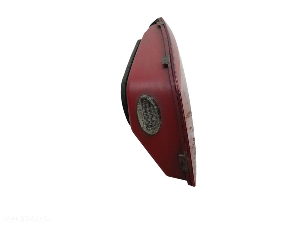 LAMPA PRAWY TYŁ W KLAPE LED VW PASSAT B7 KOMBI (10-14) 3AF945308 - 2