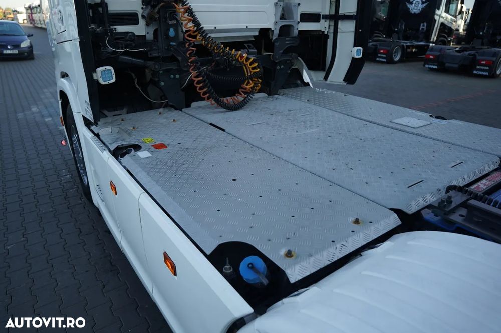 Scania S 580 / V8 / 6x4 / RETARDER / CUplă REGLABILĂ / SUSPENSIE PNEUMATICĂ INTEGRALĂ / EURO 6 - 12