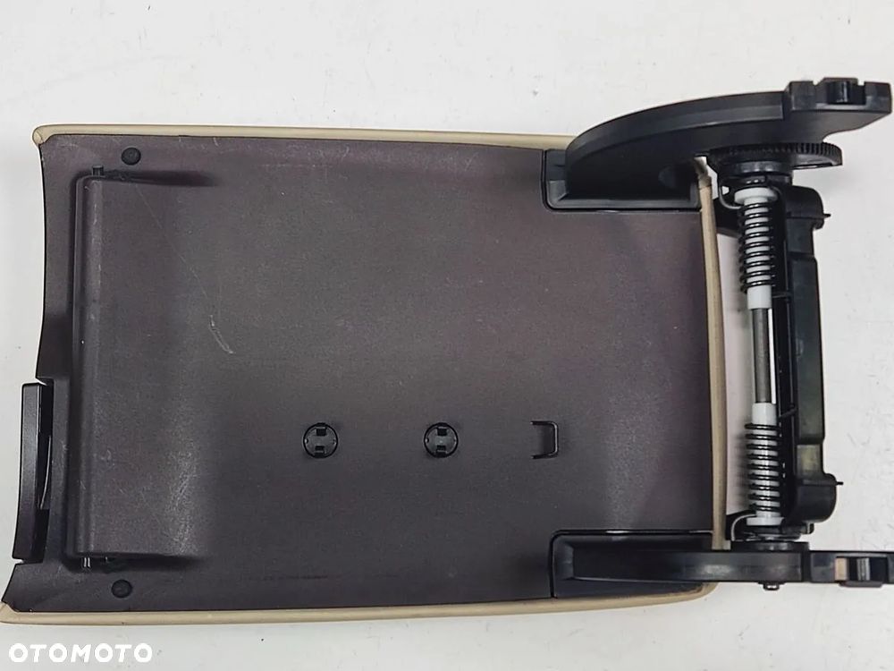 LEXUS RX 15-19r Podłokietnik - 4