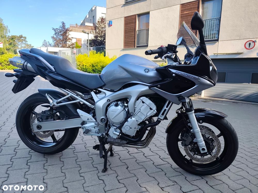 Yamaha FZ6 - 4