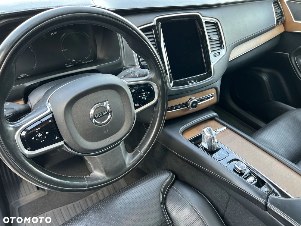 Volvo XC 90 T8 AWD Recharge Geartronic Inscription Edition - 13
