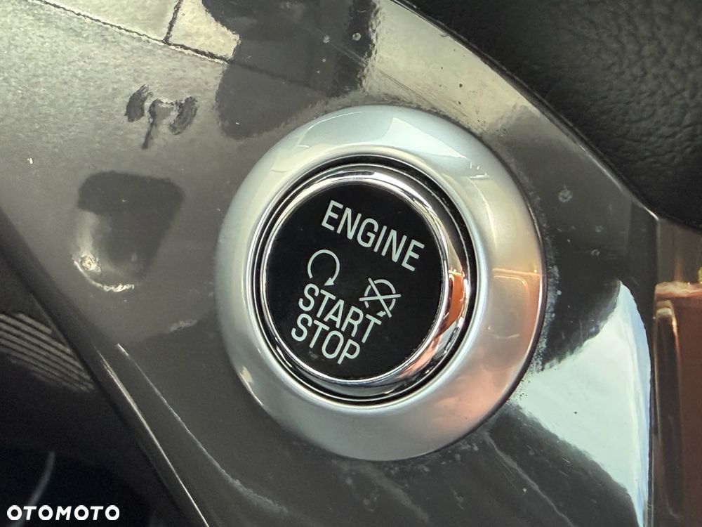 Ford Kuga 1.5 EcoBoost 2x4 Titanium - 25