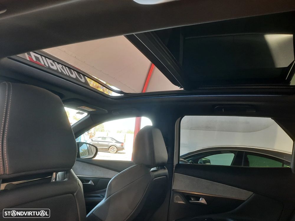 Peugeot 3008 1.6 Hybrid GT Pack e-EAT8 - 29