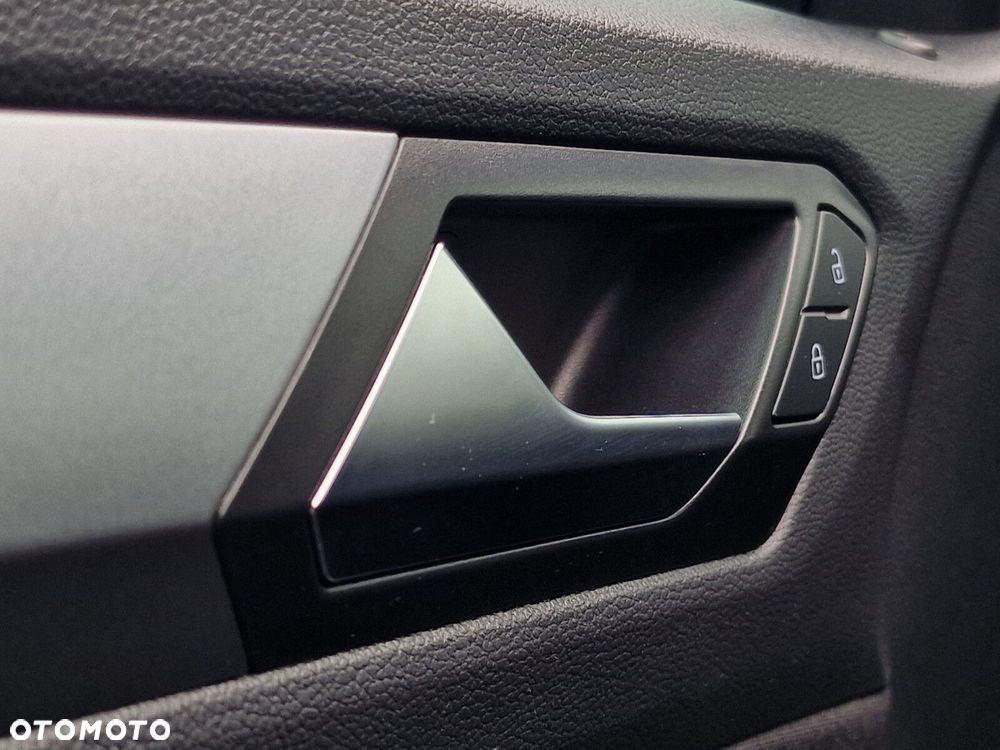 Volkswagen T-Roc 1.5 TSI Life DSG - 23