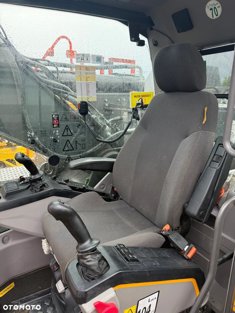Volvo EC300 EL - 7