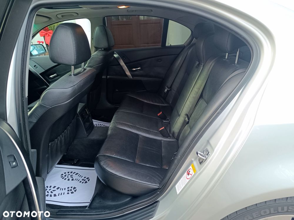 BMW Seria 5 - 34