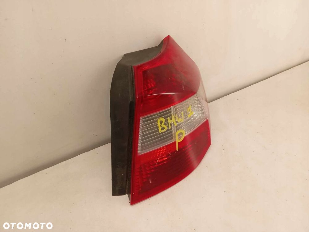 LAMPA PRAWA TYLNA TYŁ BMW 1 E81 E82 E87 E88 - 2