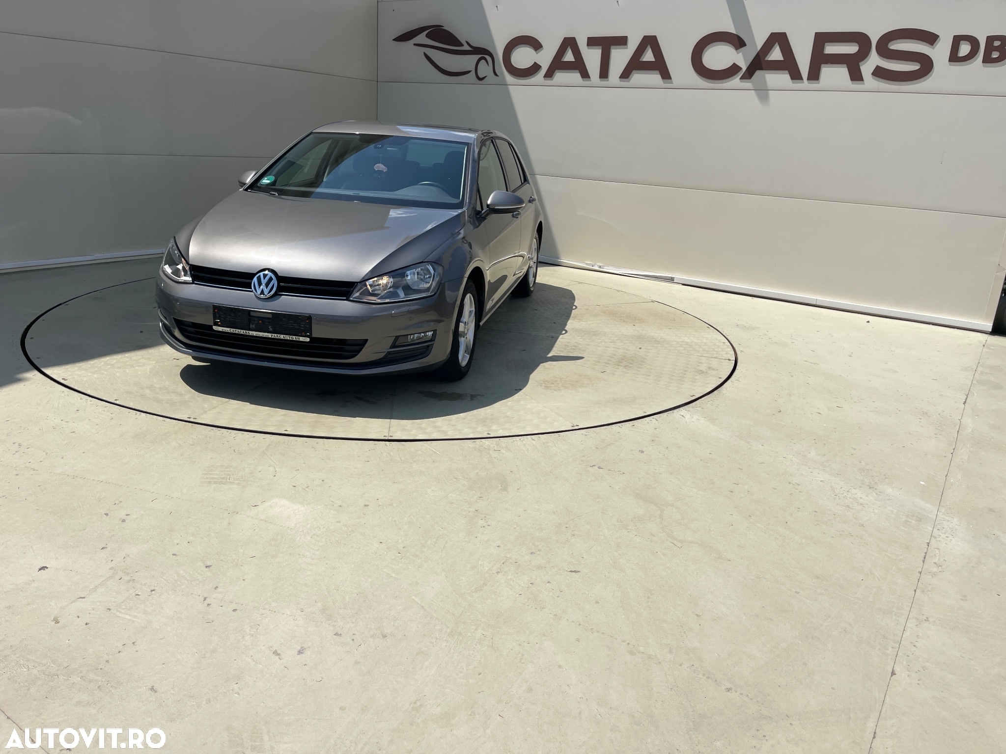 Volkswagen Golf 1.2 TSI BlueMotion Technology Comfortline - 3