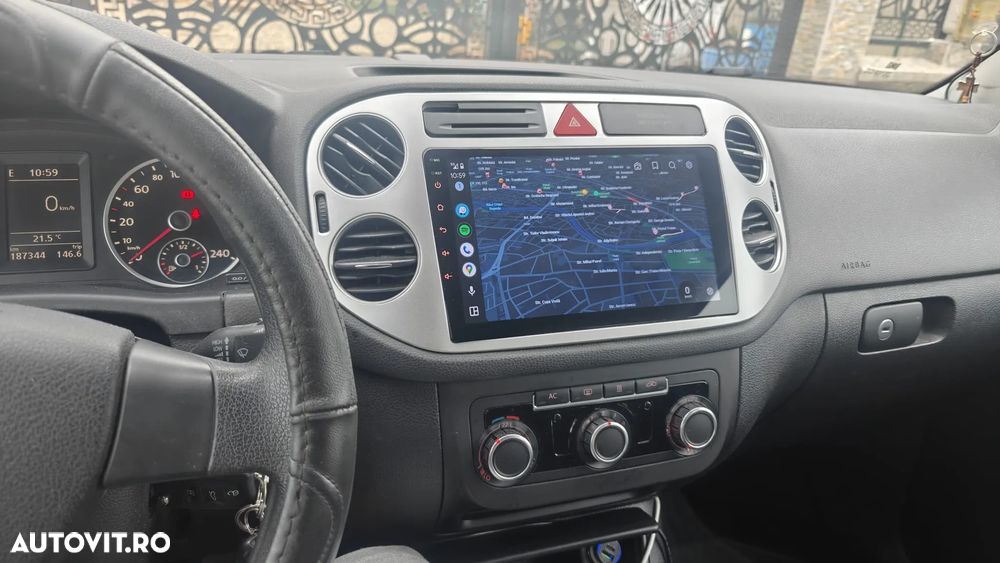 Volkswagen Tiguan - 9