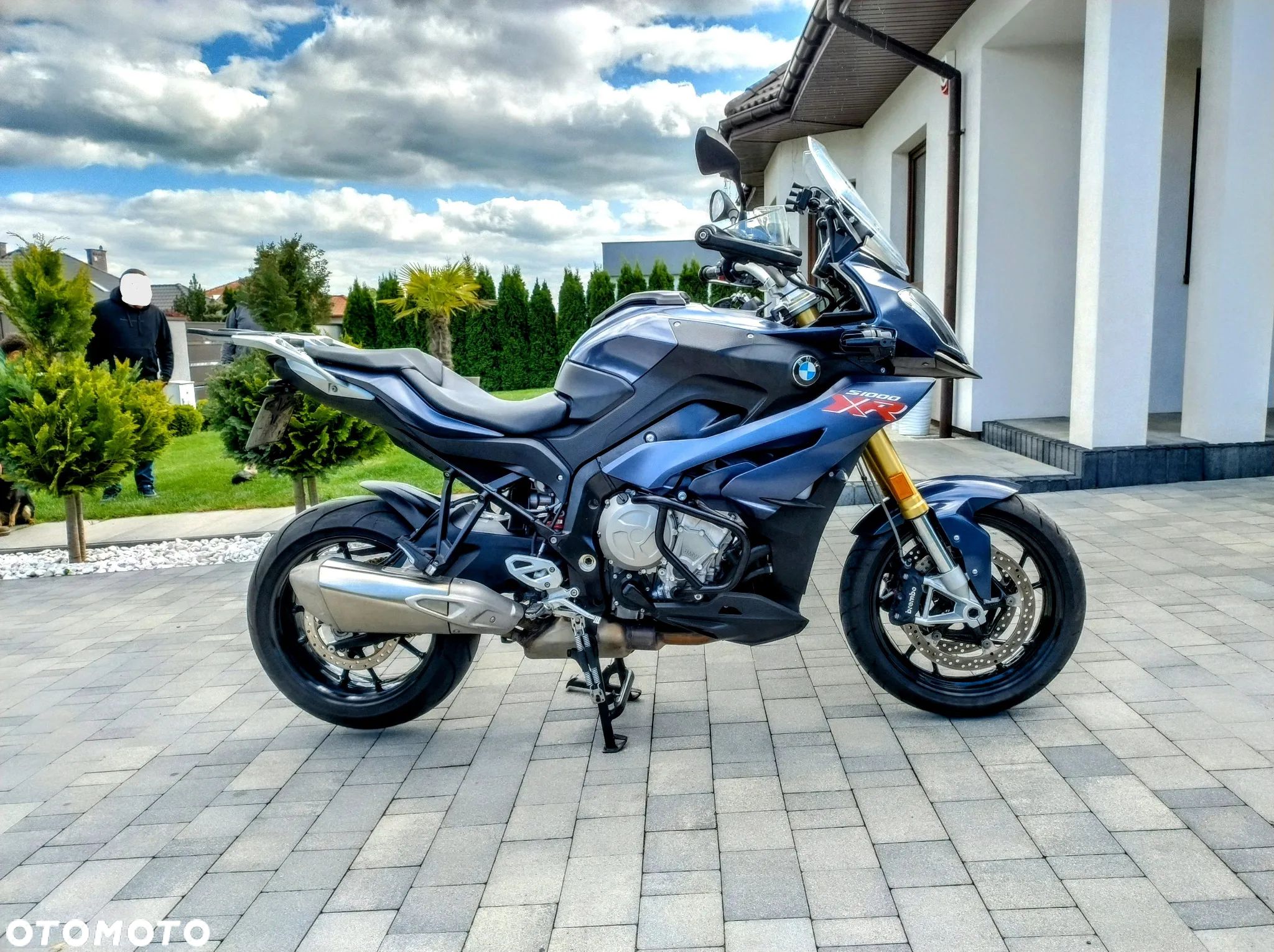 BMW XR - 1
