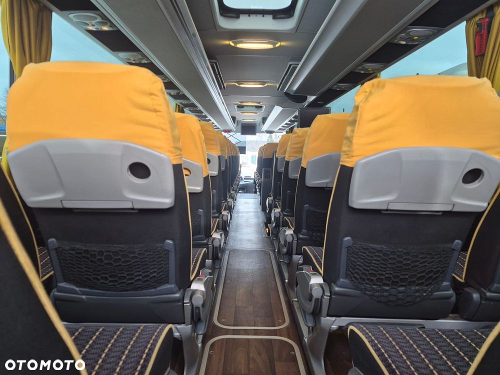 Mercedes-Benz Tourismo - 12