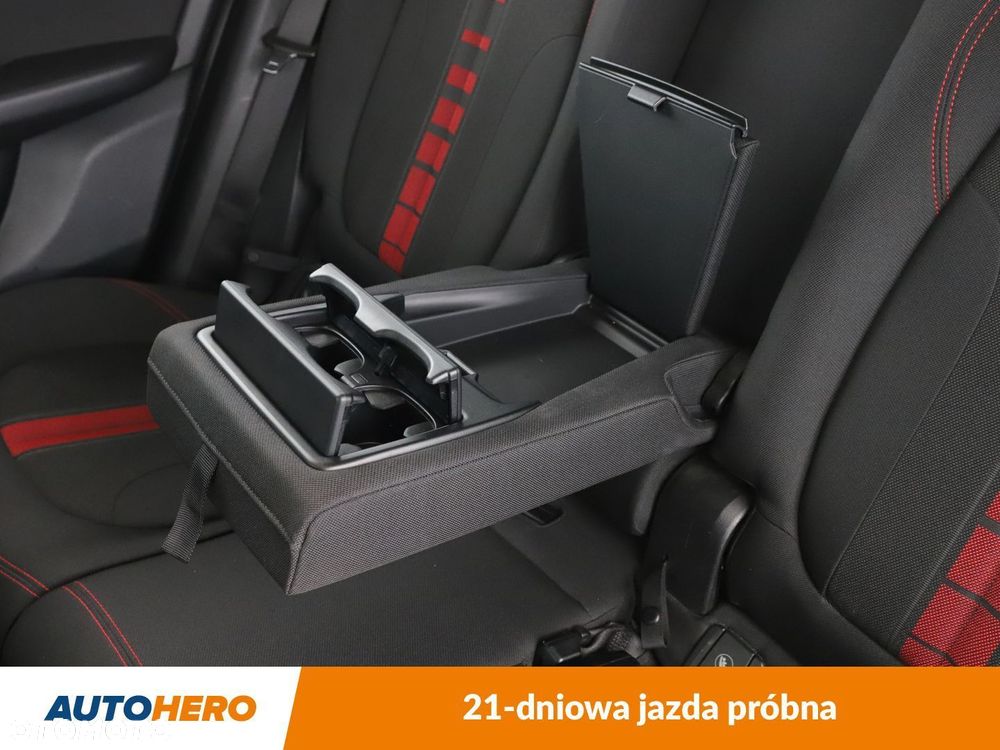 BMW Seria 2 218d GT Sport Line - 34