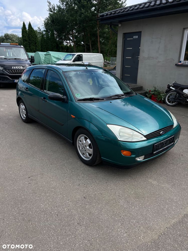 Ford Focus 1.8 Trend - 1