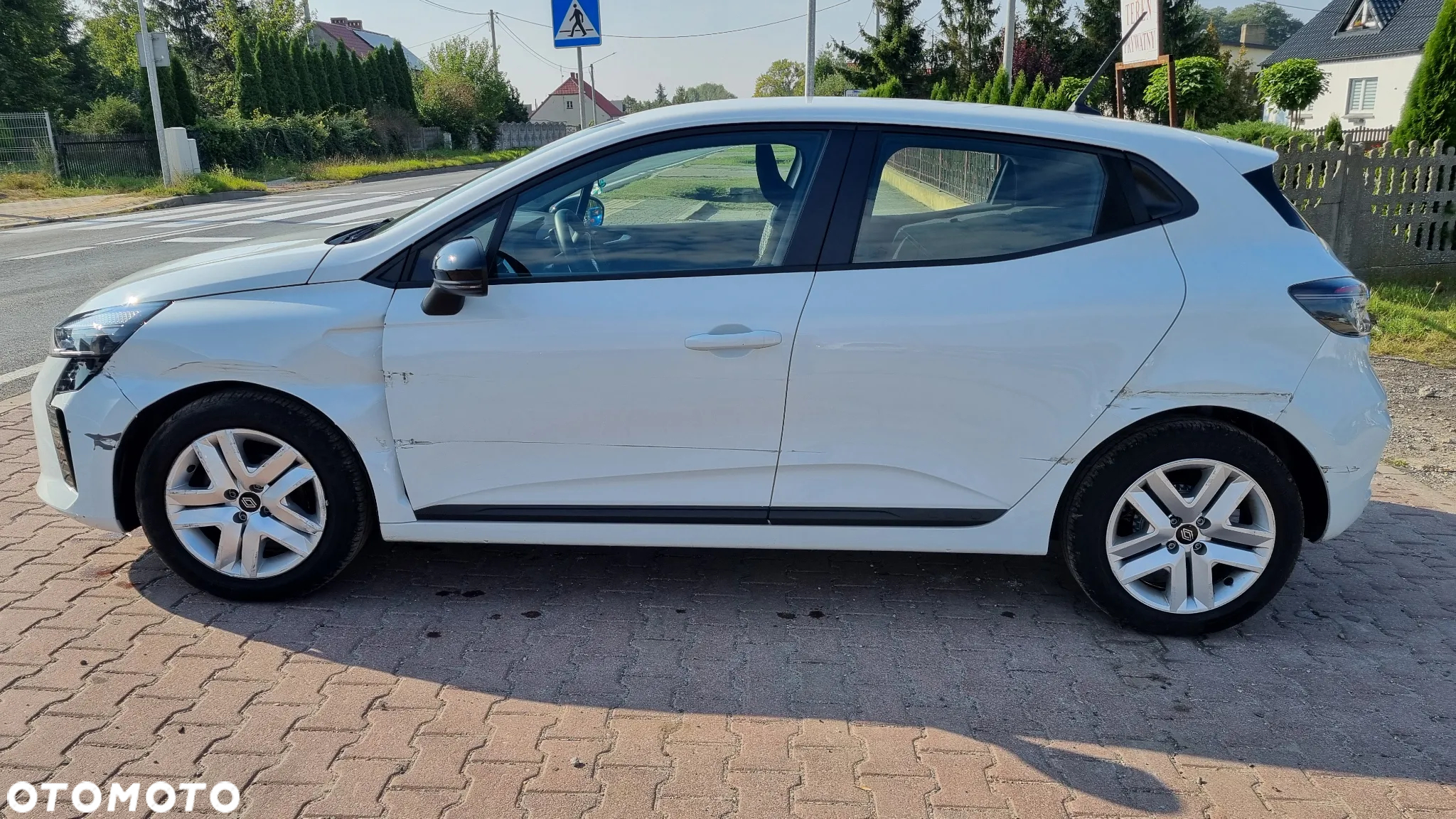 Renault Clio 1.0 SCe Life - 14