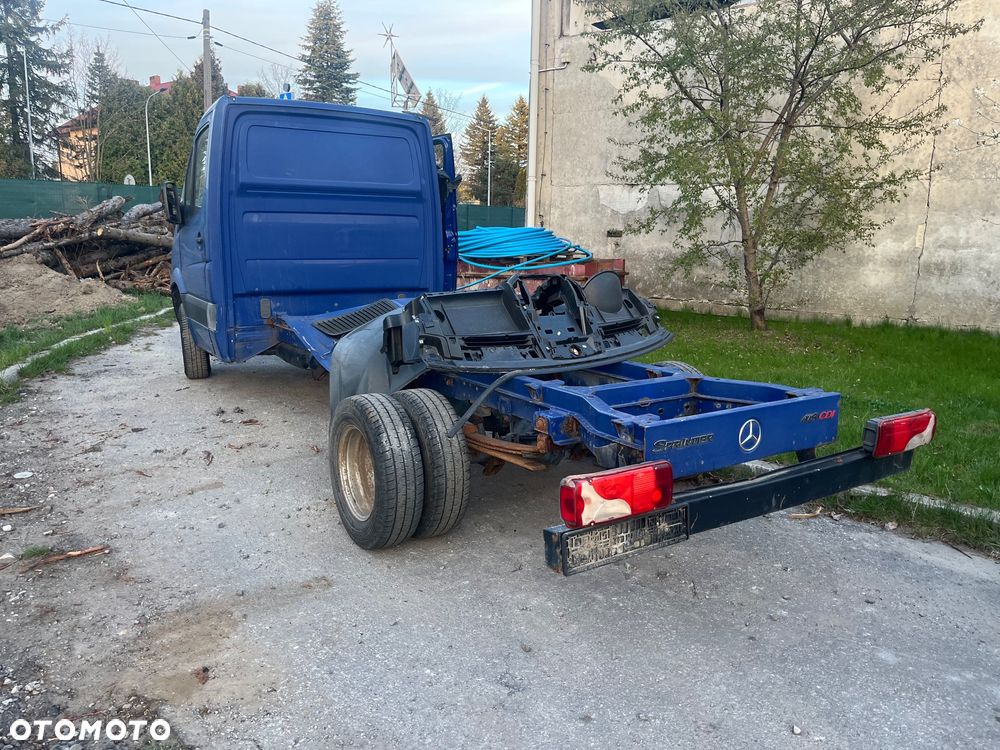 Mercedes-Benz Sprinter - 1