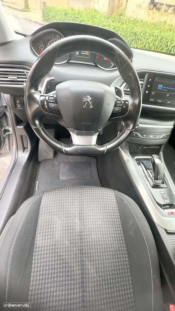 Peugeot 308 PureTech 130 EAT6 Stop & Start Allure - 12